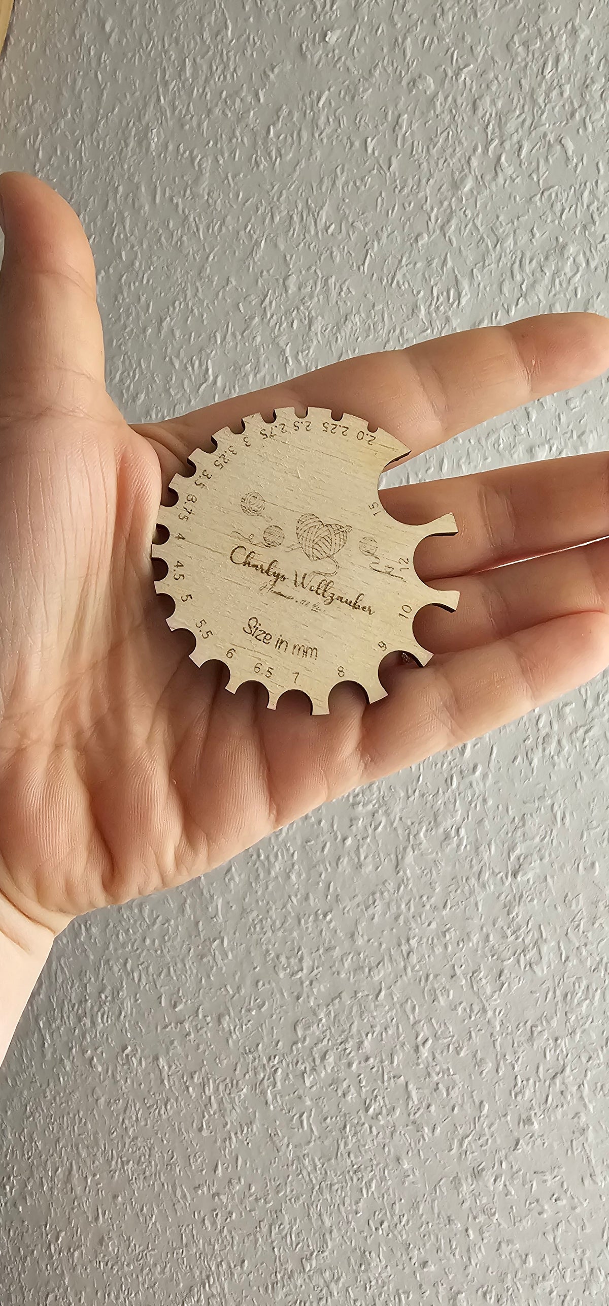 🧶 Häkelnadelmaß aus Holz